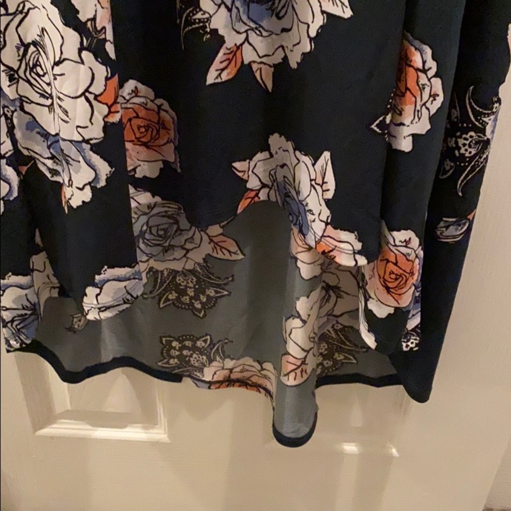 Dress - Picture 4 of 4